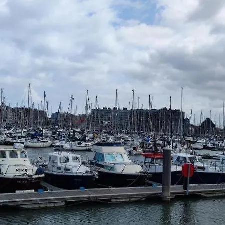Caravan 2 Bedroom - New Camping Ideal * De Haan
