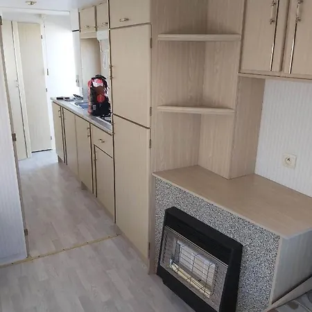 Campeggio Caravan 2 Bedroom - New Camping Ideal De Haan